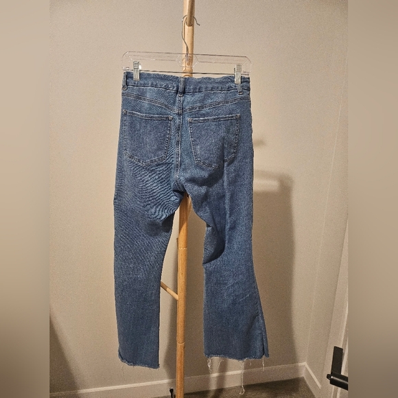 Express Flare High Rise Ultra Hyper Stretch, Fits Sizes 6/8/10 - Picture 4 of 4